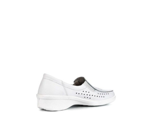 Туфли женские с натуральной подкладкой и перфорацией