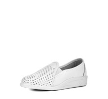 Туфли женские с перфорацией на ПВХ подошве цвет белый 55-01w